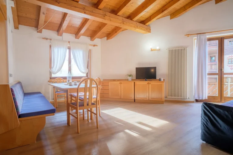 appartamento-madonnadicampiglio-soggiorno