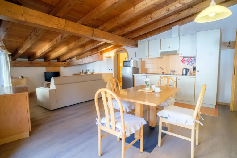 chalet-madonnadicampiglio-cucina