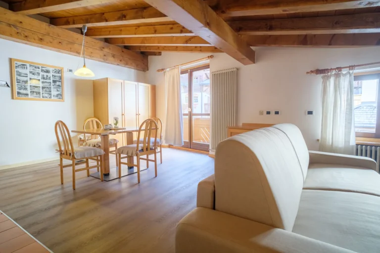 chalet-madonnadicampiglio-cucina3