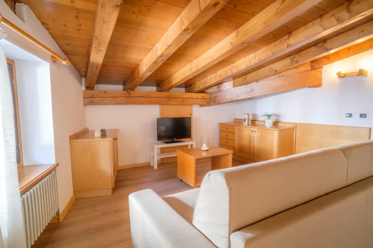 chalet-madonnadicampiglio-soggiorno2